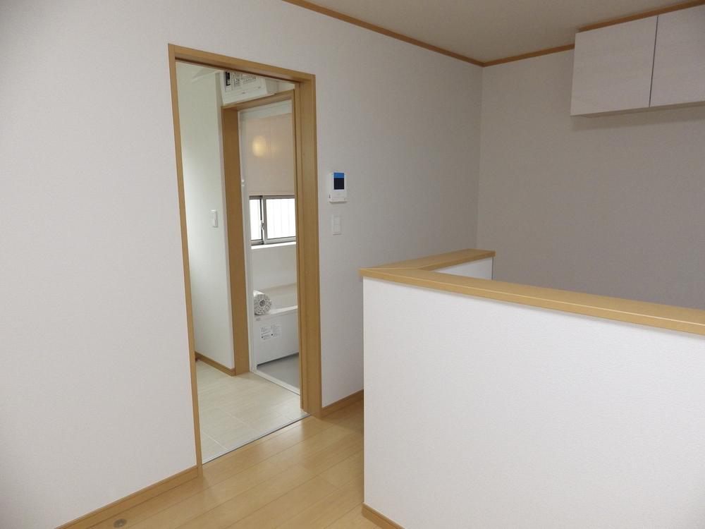 Wash basin, toilet. Indoor (11 May 2013) Shooting