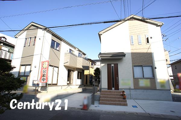 Local photos, including front road. 12 / 4 shooting