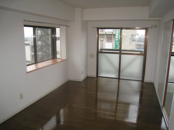 Living and room