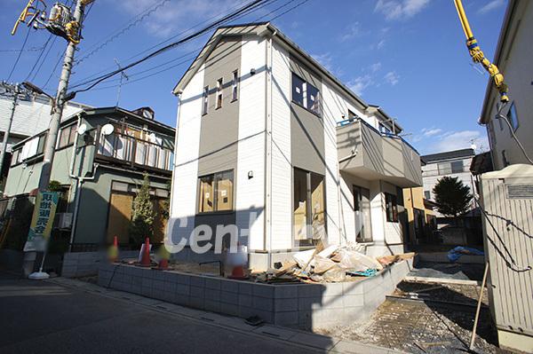 Local appearance photo. Peaceful new life to fulfill in a quiet residential area