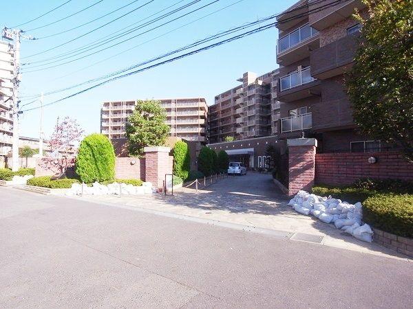 Other. Total units 185 units