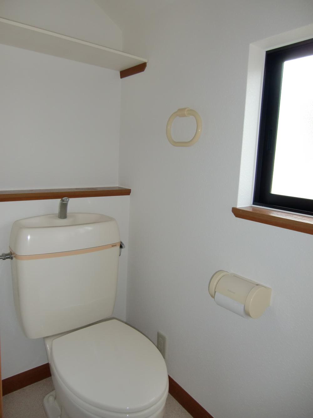 Toilet. Second floor toilet (July 1, 2013) Shooting