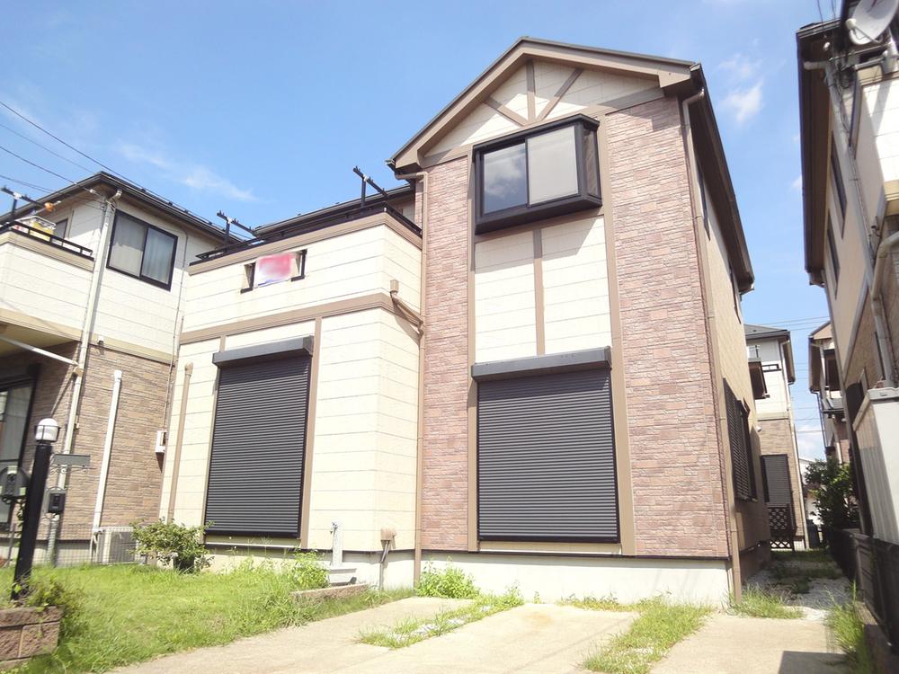 Local appearance photo. Exterior Photos from the south (September 1, 2013) shooting so bright, There is a feeling of opening, Quiet living environment has been developed!