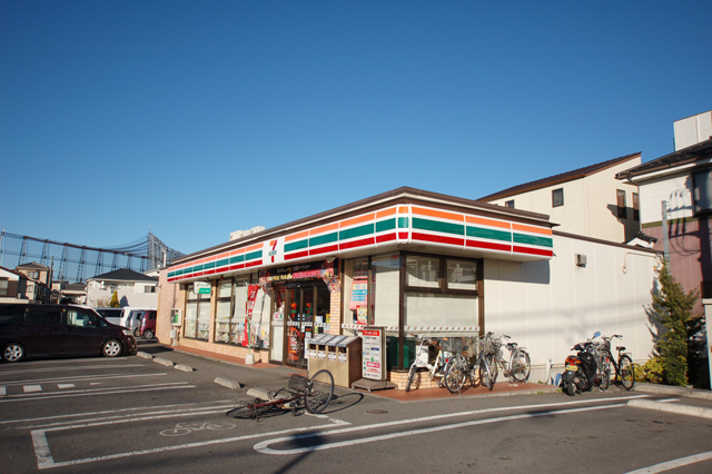 Convenience store. Seven-Eleven Soka KimuAkira street store up to (convenience store) 96m