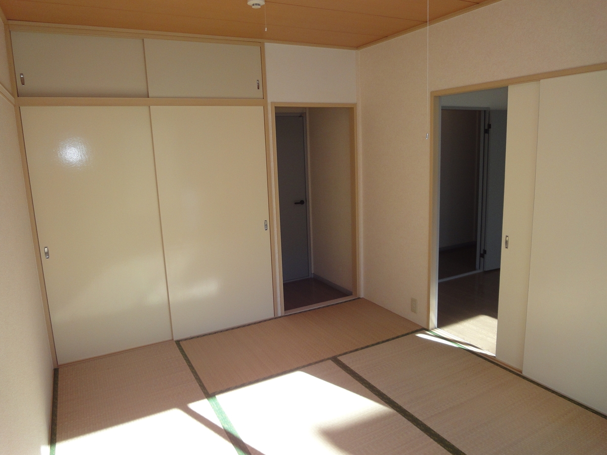 Other room space. 6 Pledge of Japanese-style room ・ There is a closet. 