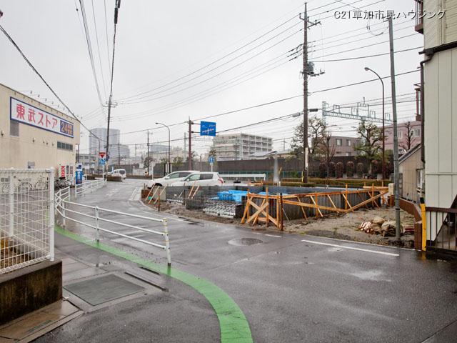 Local photos, including front road