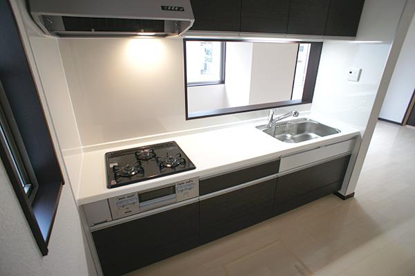 Kitchen. Indoor (12 May 2013) Shooting 1 Building