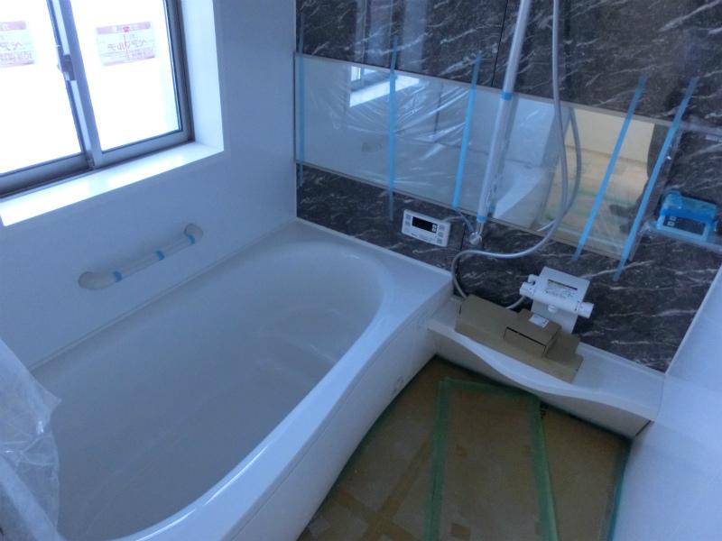 Bathroom. Indoor (11 May 2013) Shooting