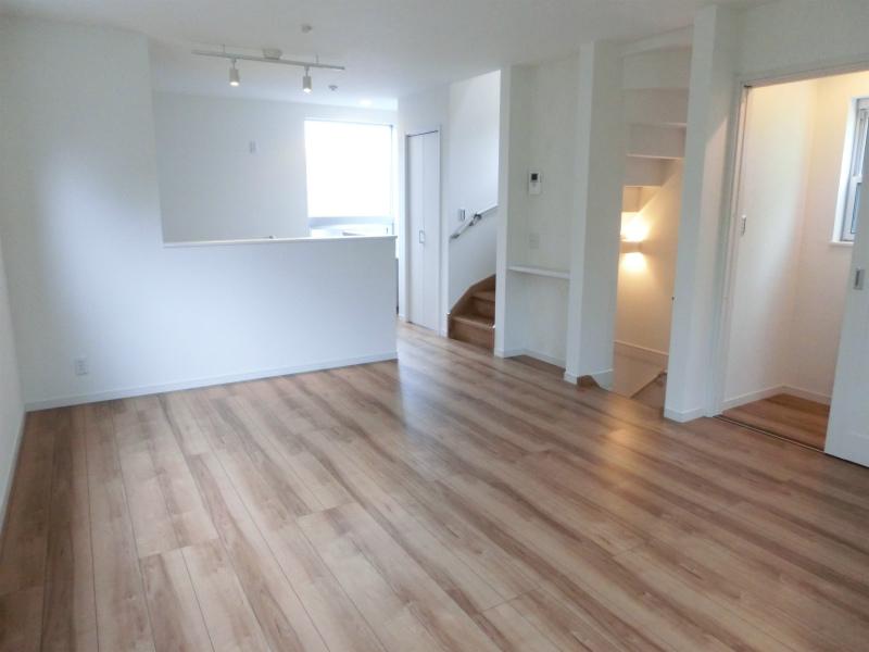 Living. Indoor (12 May 2013) Shooting