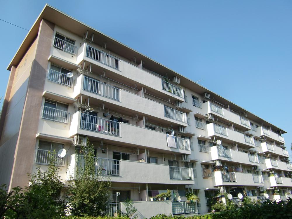 Local appearance photo. Exterior (August 19, 2013) Shooting