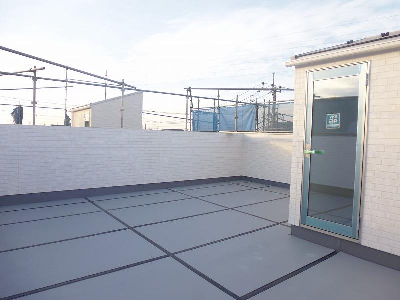 Balcony. Local (12 May 2013) shooting rooftop Sky balcony