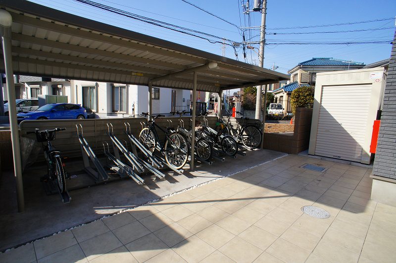 Other. 0m to bicycle parking lot (Other)