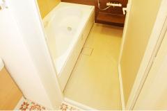 Same specifications photo (bathroom). Please heal the fatigue of adoption one day the artificial marble clean bathtub in the bathroom of 1 pyeong size. Of course showers are comfortable specification with a massage function and mist function. Also to the ease of cleaning were friendly. 