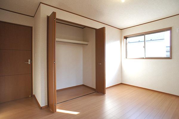 Non-living room. Building 2