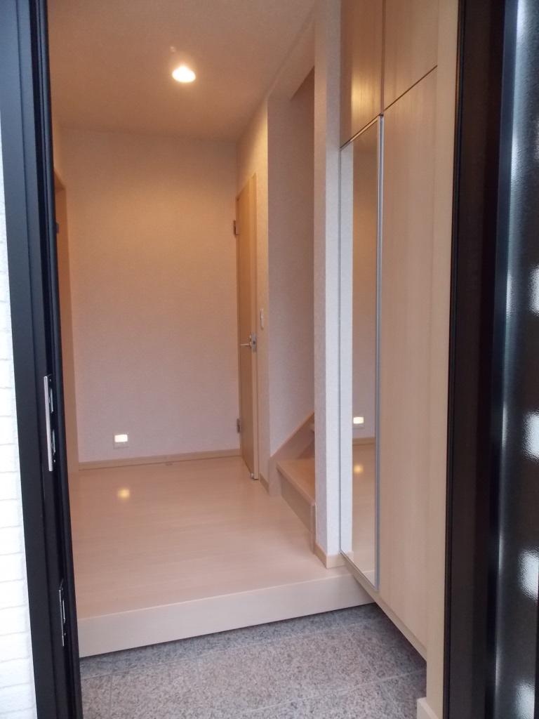 Entrance. 8 Building