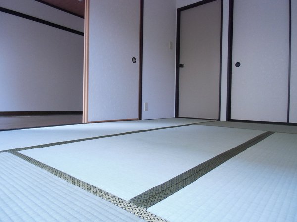 Other room space. Why not try a soothing Japanese-style room in the bedroom