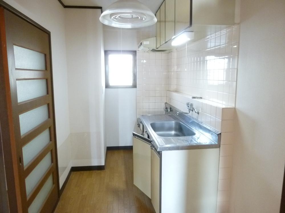 Kitchen. Indoor (12 May 2013) Shooting