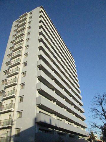 Local appearance photo. "Yatsuka" a 2-minute walk from the station! February 2006 Built! South-facing & yang per & view good! Sky Tree is a pet-friendly apartment overlooking We look forward to an inquiry site (December 2013) Shooting