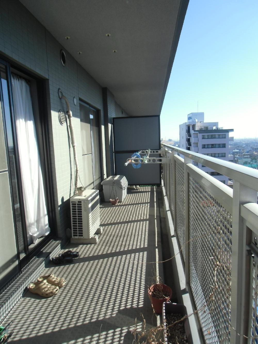 Balcony. Balcony (12 May 2013) Shooting