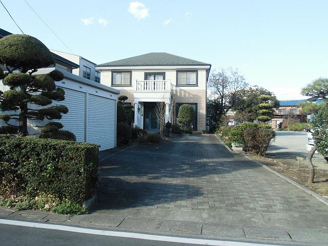 Local appearance photo. Local (12 May 2013) shooting site area 106 square meters! Building area 45 square meters. Garden, There is room in the garage. Is the dwelling full of open feeling of the meter module design.