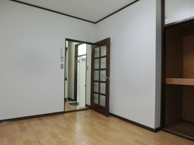Living and room