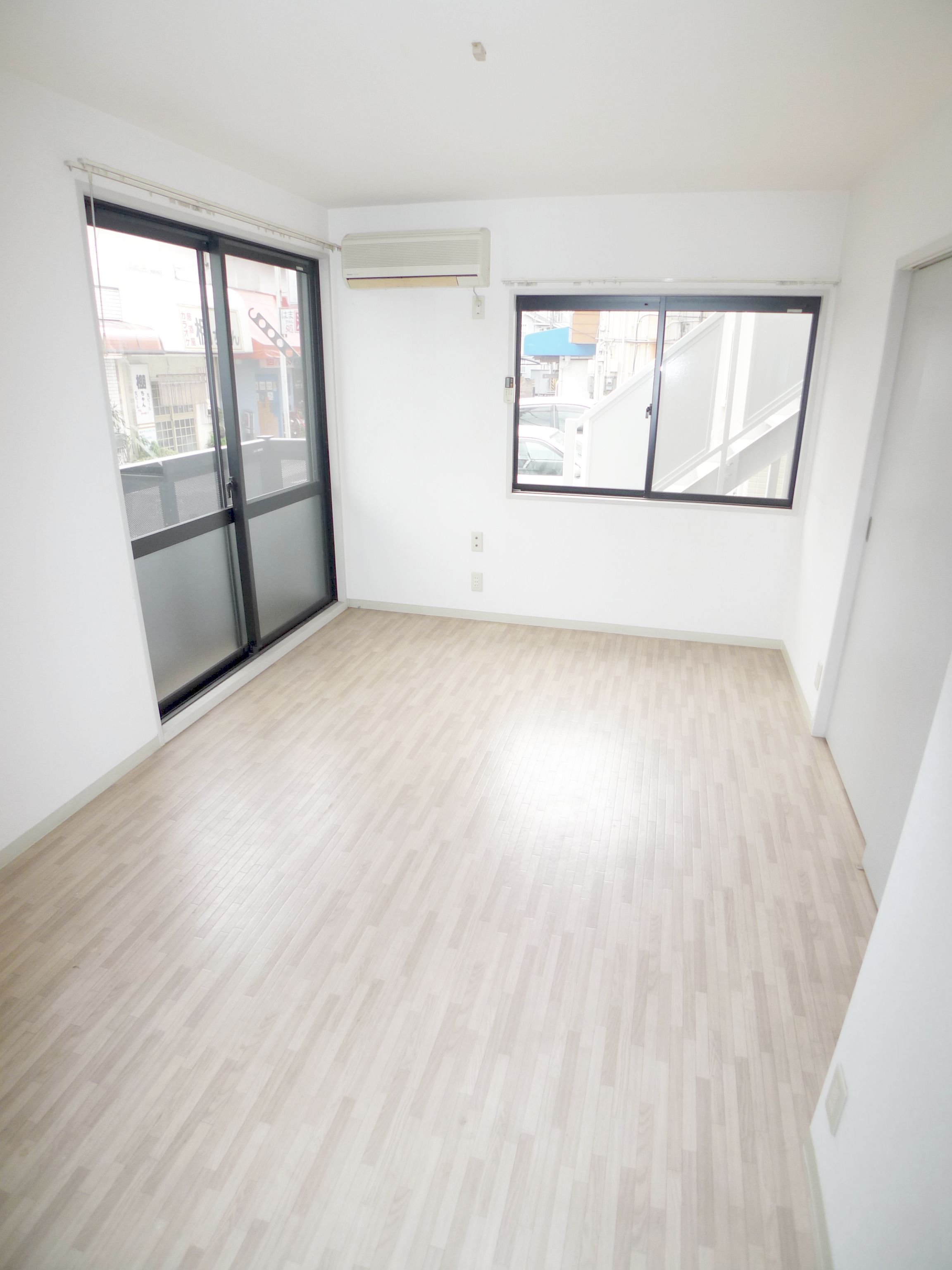 Living and room