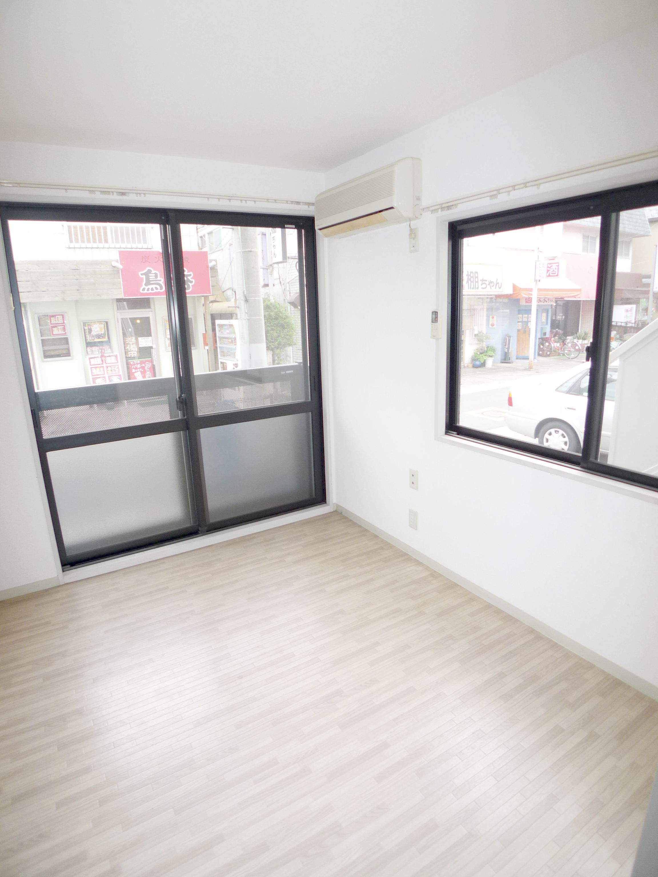 Living and room