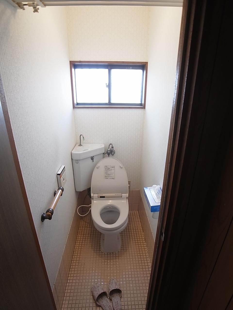 Toilet