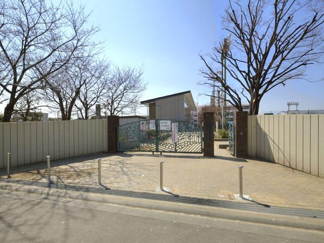 Junior high school. Toda Municipal Nizo junior high school