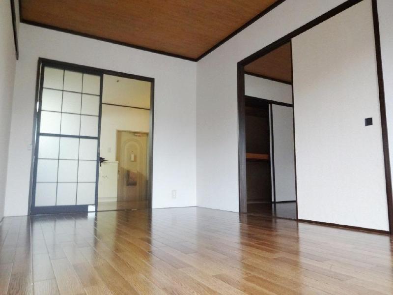 Living and room