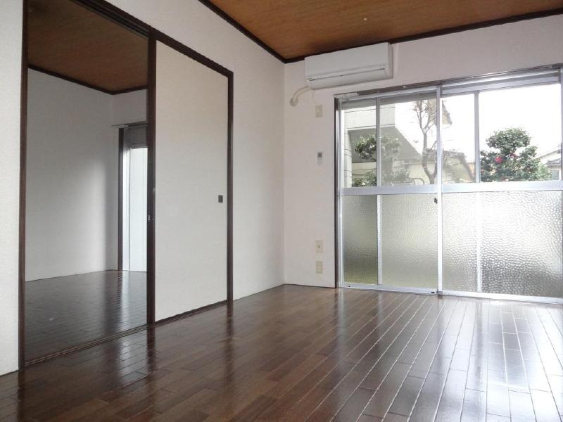 Living and room