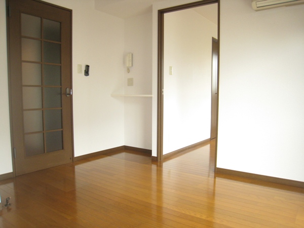 Living and room