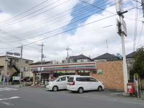 Convenience store. 160m to Seven-Eleven (convenience store)