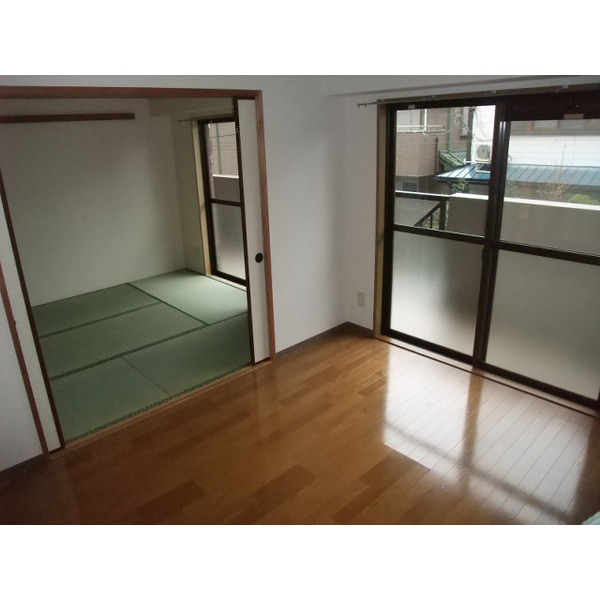 Living and room