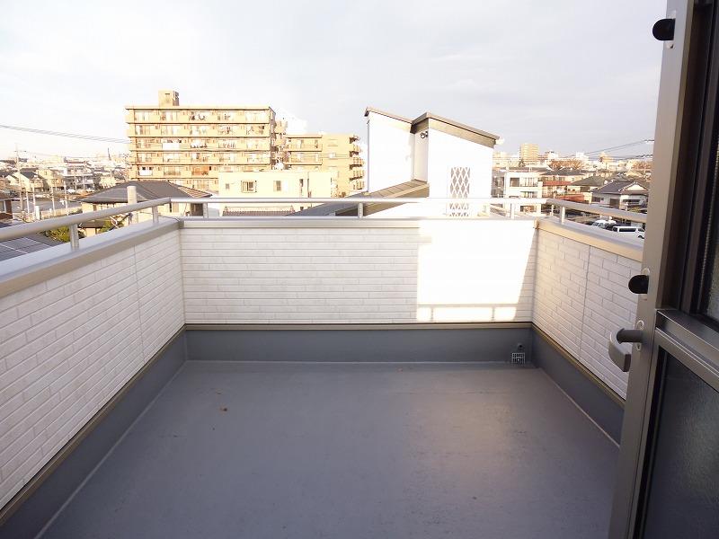 Balcony. Indoor (11 May 2013) Shooting