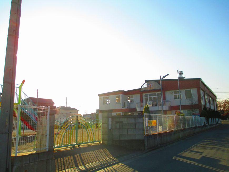 kindergarten ・ Nursery. 100m until Toda east second kindergarten