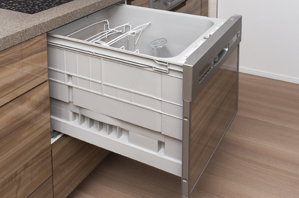 Dishwasher, which is standard equipment on all houses. It is also shortening the time of cleanup, You can also expect water-saving effect