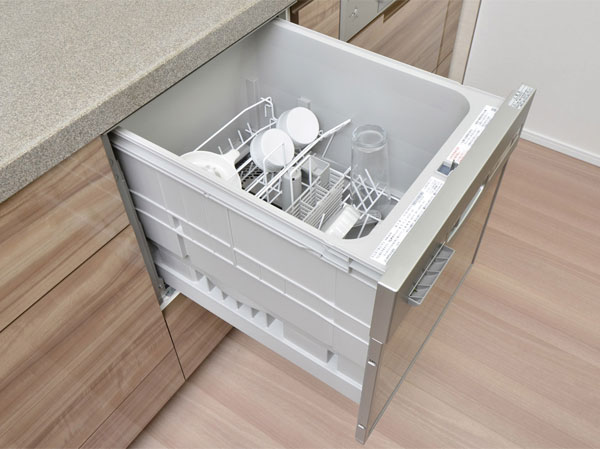 Kitchen.  [Dishwasher] The system kitchen, Also equipped with a neat dishwasher appearance. Easy to dishwashing, Hygienic and smooth to wash ・ You can to dryness.