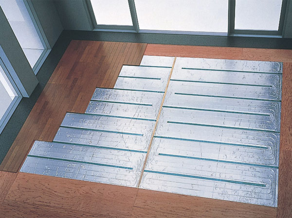 Other.  [TES hot water floor heating] Without winding up the dust and dirt in the living dining, Installing the TES hot-water floor heating to warm the whole gently room from feet.  ※ Same specifications