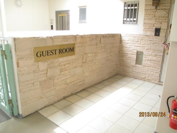 Other common areas. Handy when the distinguished guests came. Guest rooms