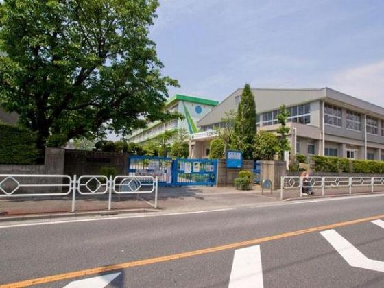 Primary school. 774m until Toda Municipal Toda Higashi Elementary School