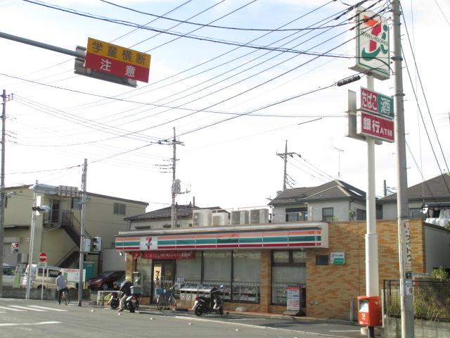 Convenience store. 291m to Seven-Eleven Toda Sasame 6-chome