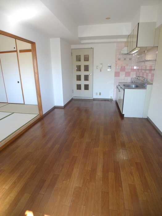 Living and room