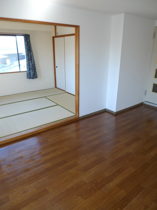 Living and room