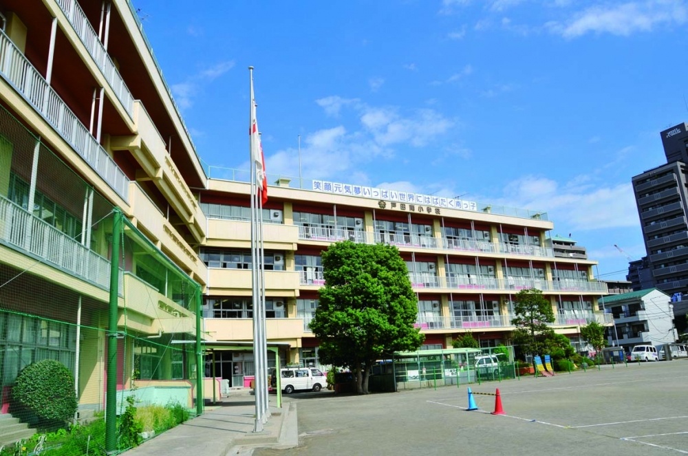 Primary school. 312m until Toda Municipal Minamiko Toda (Elementary School)