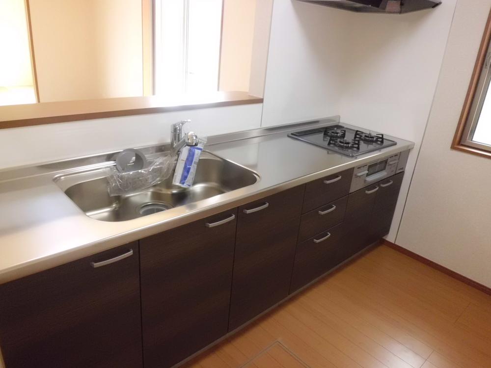 Same specifications photo (kitchen)