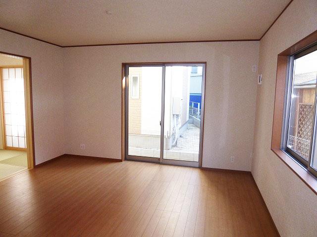 Living. Indoor (12 May 2013) Shooting 1 Building