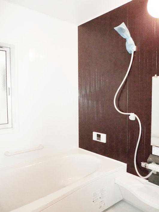 Bathroom. Building 3 Indoor (10 May 2013) Shooting