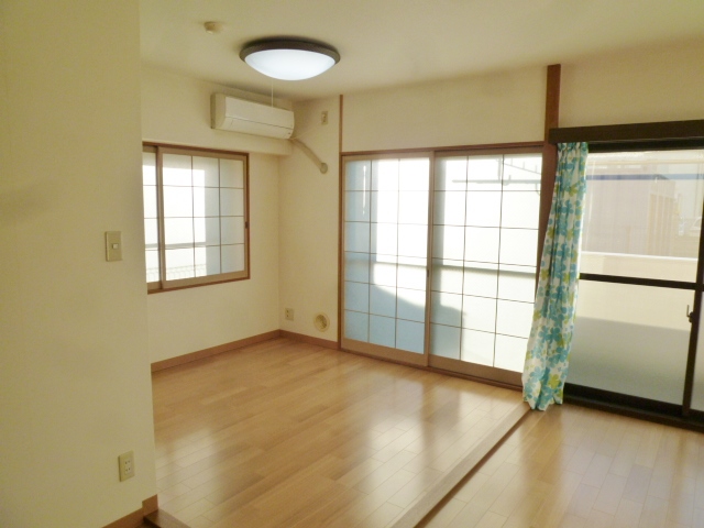 Living and room
