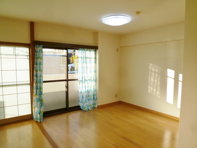 Living and room
